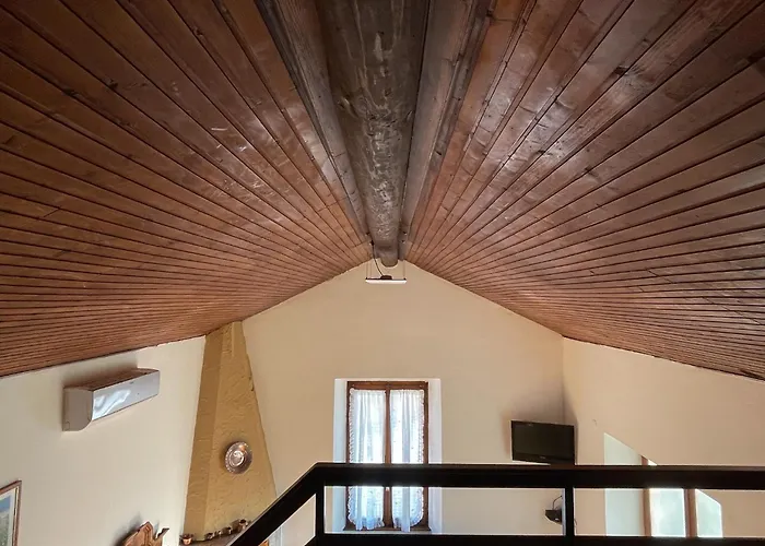 公寓 Breva, Loft Tra Gli Ulivi Ed Il 贝拉焦